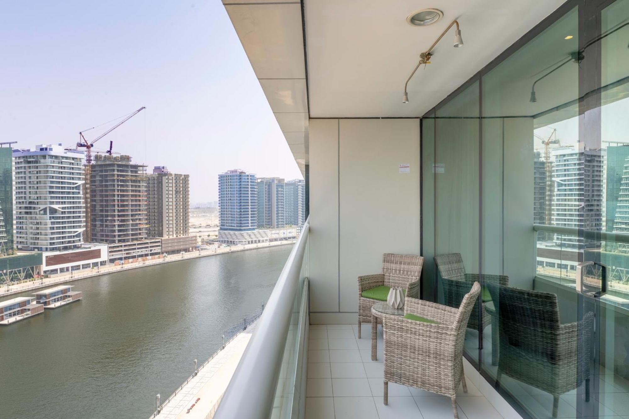 Damac Canal Views Residences Dubaï Extérieur photo