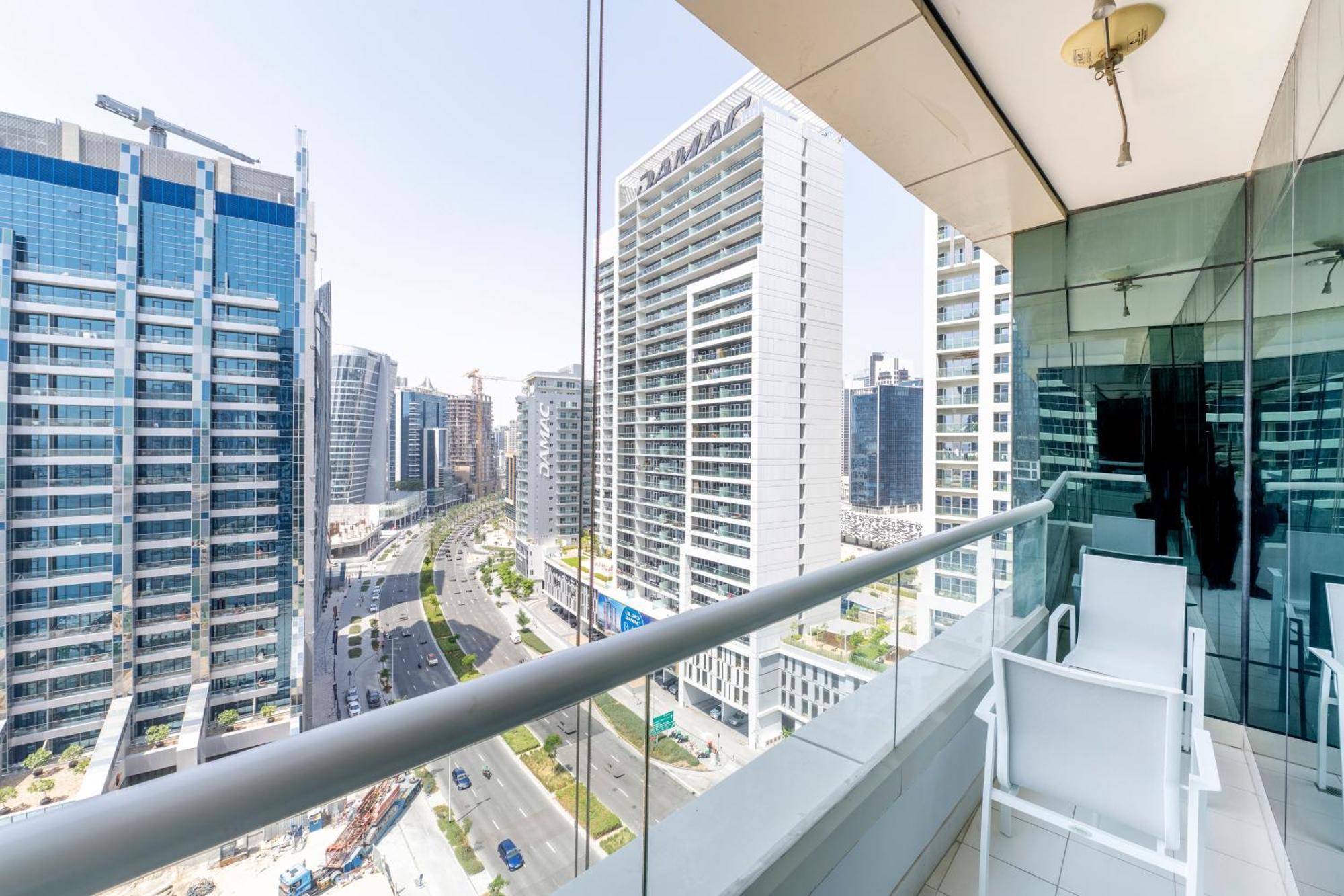 Damac Canal Views Residences Dubaï Extérieur photo
